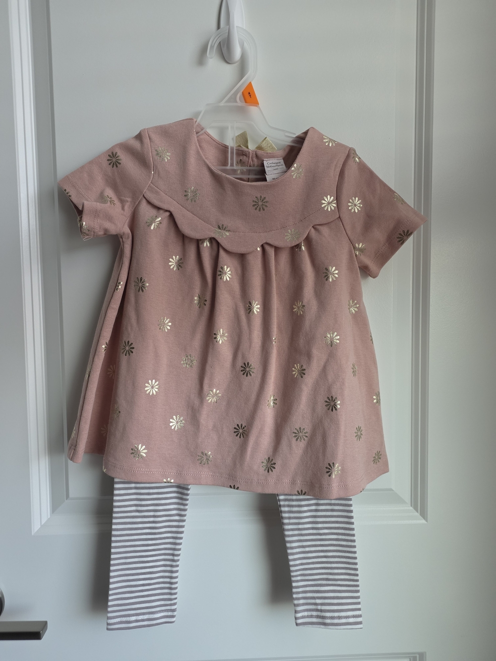 Catherine Malandrino Pink Tee with Gold Floral Foil Size 3T